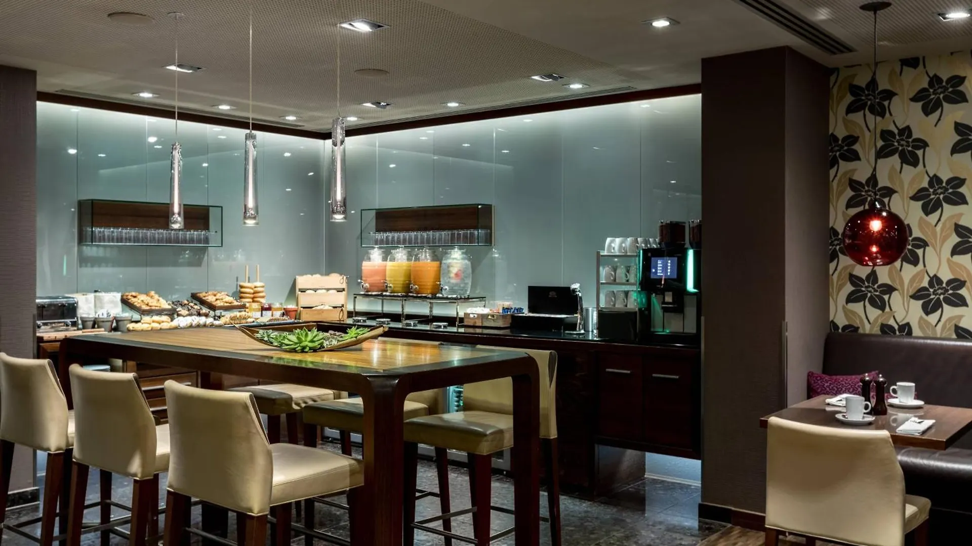 Amsterdam Marriott Hotel 5*,  Netherlands